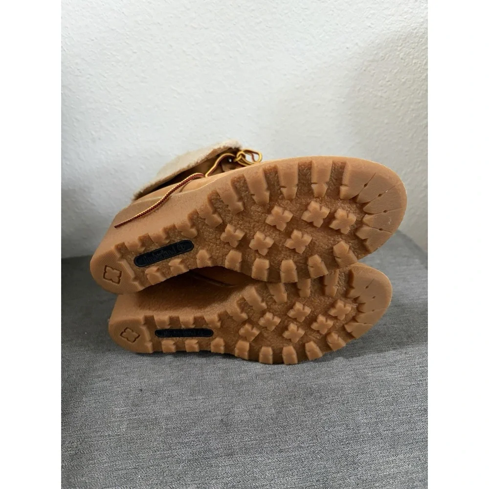Timberland Women's Amston 2.5 Inch Wheat Nubuck Wedge Heel Boots 8257A Size 8.5